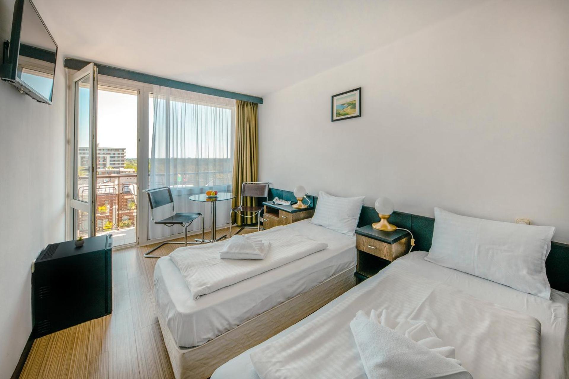 Hotel Europa Siofok Exterior photo